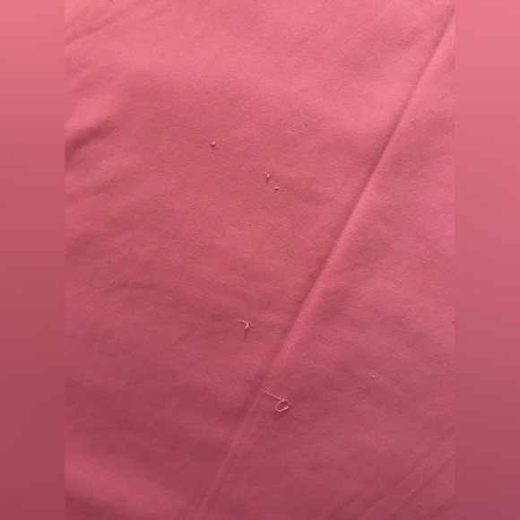 Under Armour HeatGear Pink w/ Green Stitching Semi Fitted Sports Tee - S - Picture 6 of 6